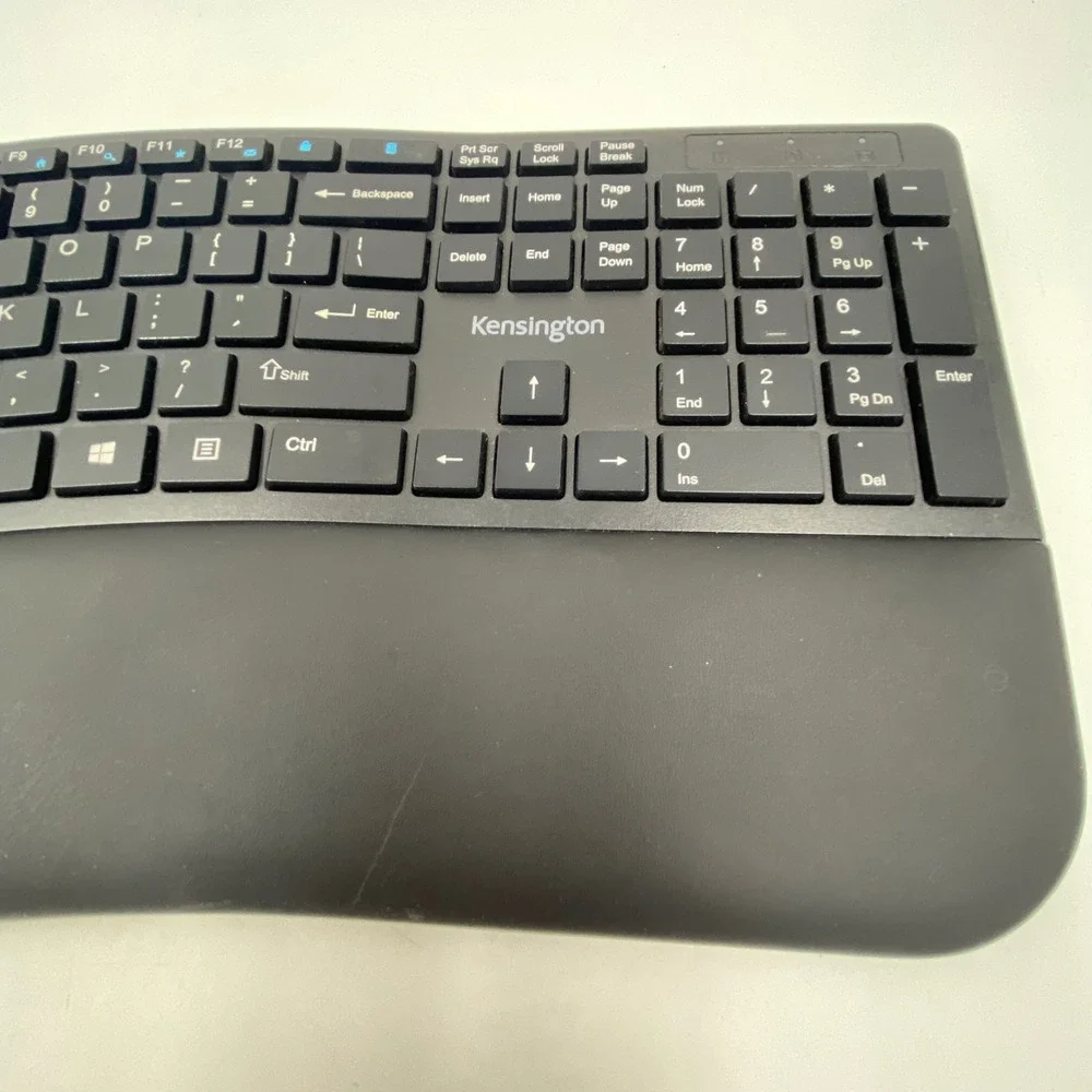 Kensington Pro Fit Ergo Wireless Keyboard Black K75401US‎ Bluetooth Untested